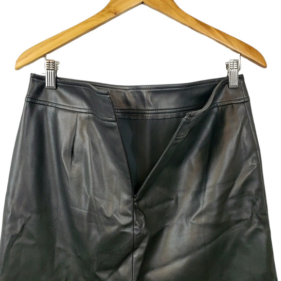 LOFT | FAUX WRAP FAUX LEATHER ASYMMETRICAL BLACK SKIRT WOMEN'S SIZE 8P - Picture 10 of 17